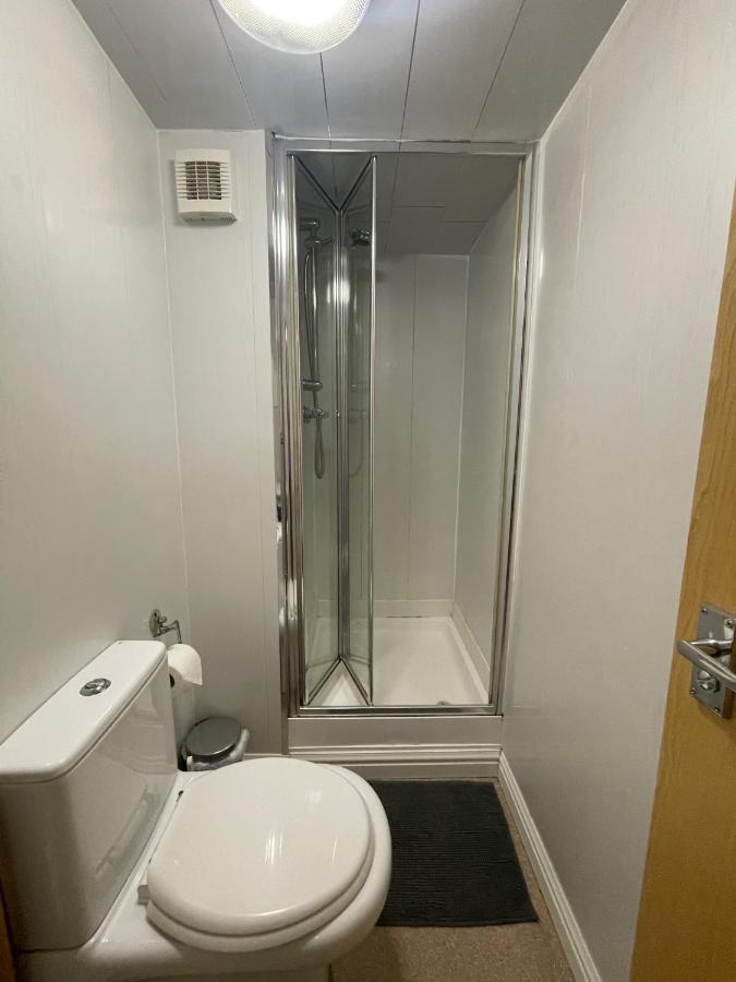 كارديف **6 Person City Centre Apartment** المظهر الخارجي الصورة